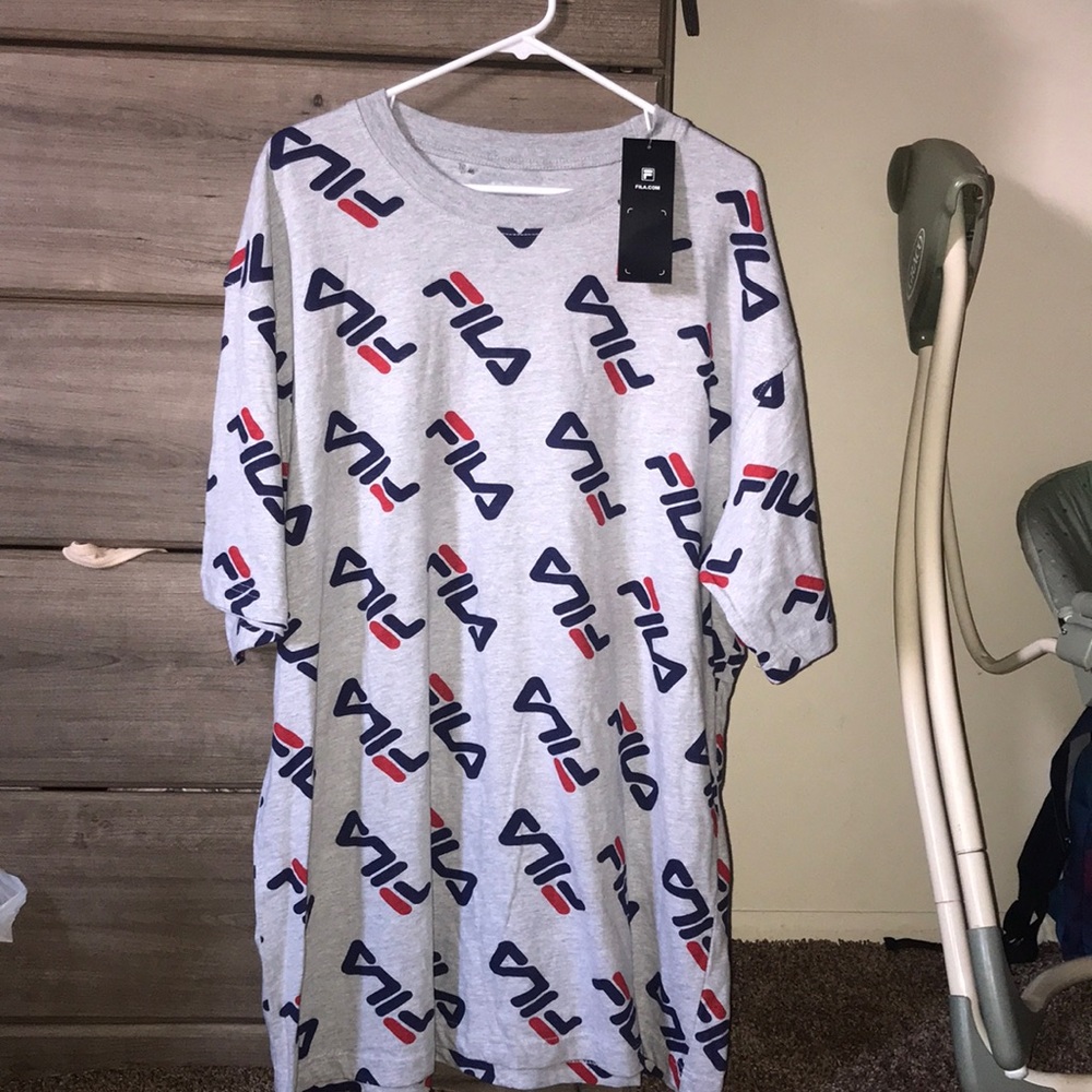 Men’s FILA shirt
